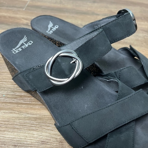 Dansko Susie Black Milled Nubuck Strappy Buckle Cork Wedge Sandal Size 42 - Picture 3 of 10